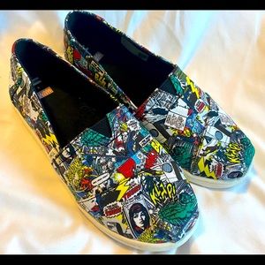 Kids size Y2 Marvel Toms slipon
